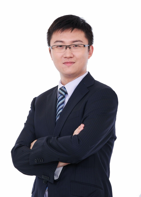 在2017年11月新财富最佳分析师评选中,申万宏源策略高级分析师傅静